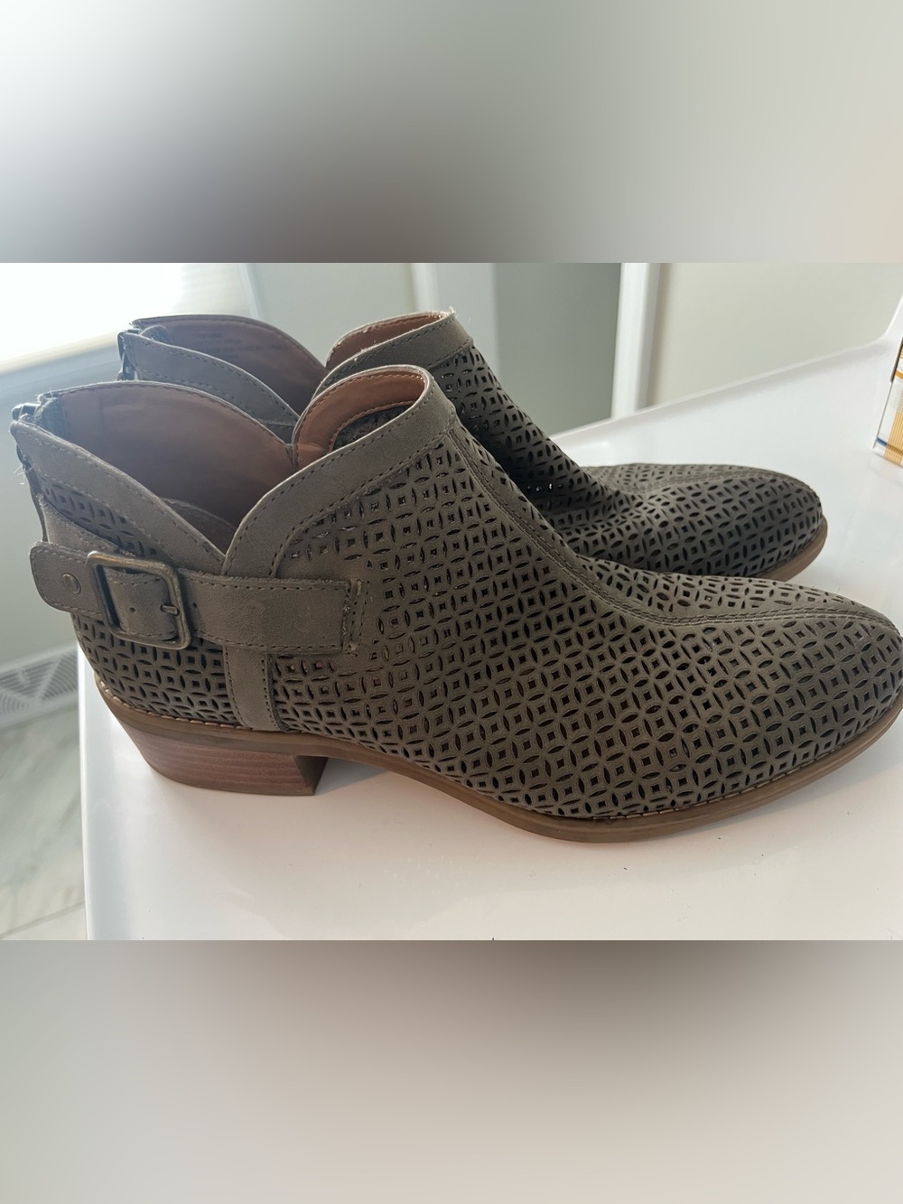 Comfortiva Olive/Taupe/Khaki Perforated Slip-On Leather Ankle Booties. Size 8 W